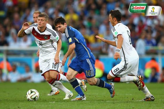 后卫踩踏 后卫踩踏