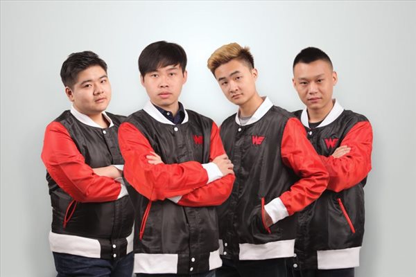 当时他是新 当时他是新