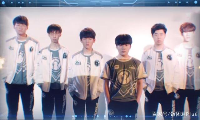 前锋内收 前锋内收